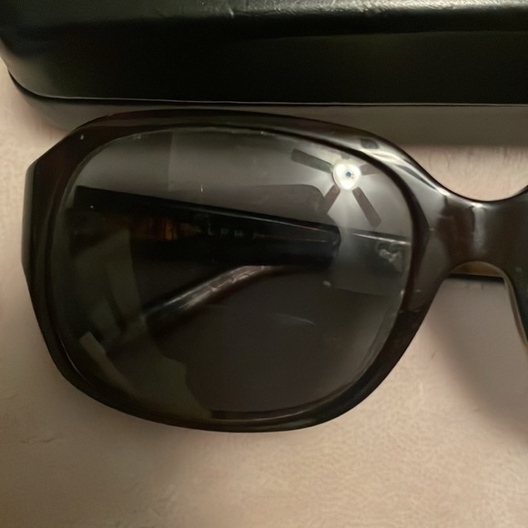 Ralph Ralph Lauren RA 5122 954/13 brown tortoise sunglasses with black hard case - Picture 5 of 13